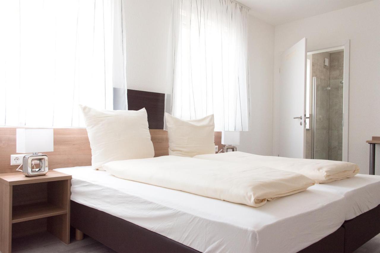 Gruener Baum Bed & Breakfast ลังเกอเนา ภายนอก รูปภาพ